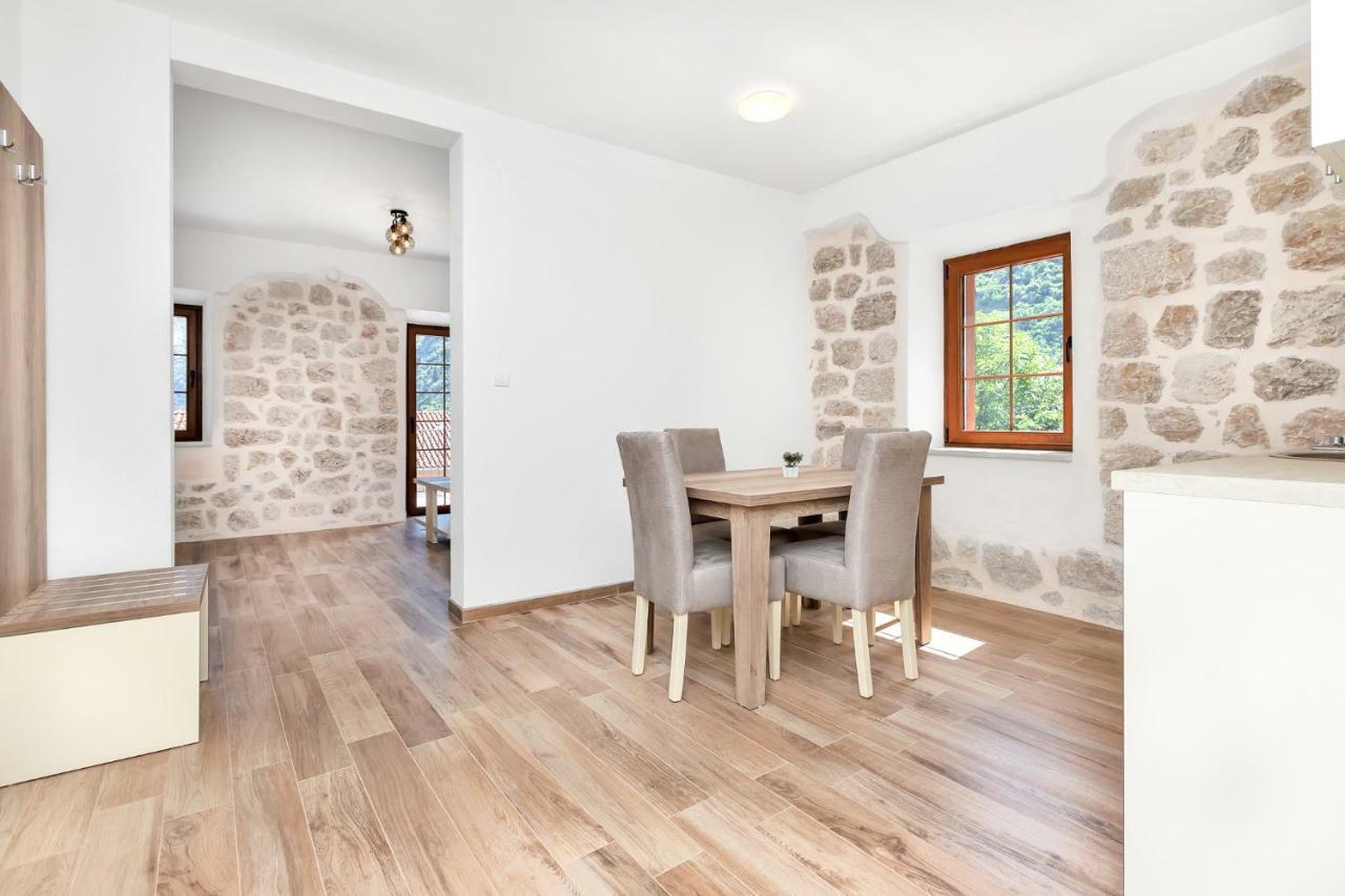 Apartments Mezini 11 Kotor Kültér fotó