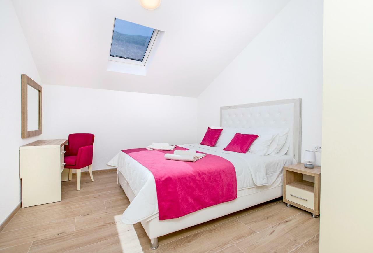 Apartments Mezini 11 Kotor Kültér fotó