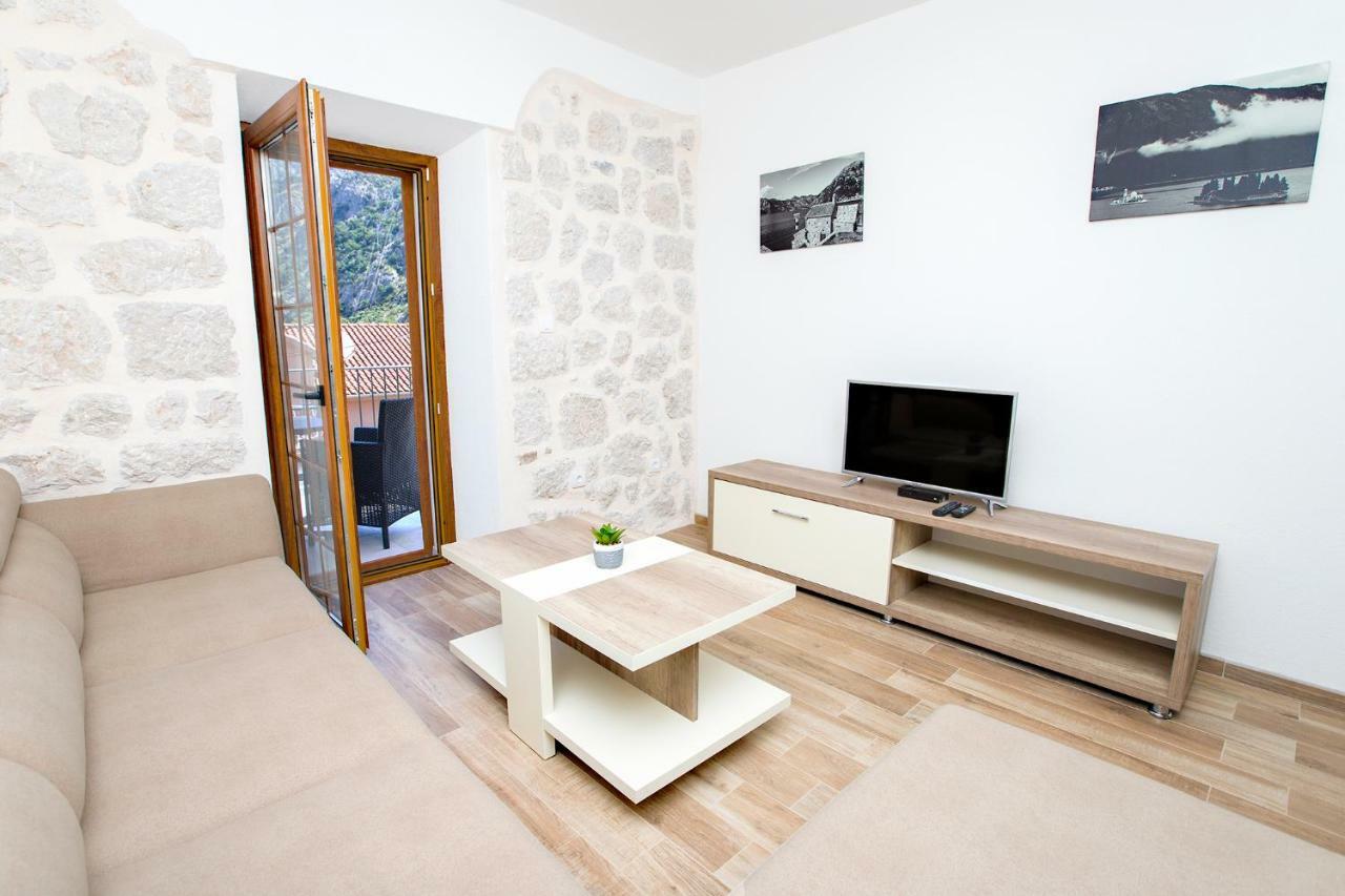 Apartments Mezini 11 Kotor Kültér fotó