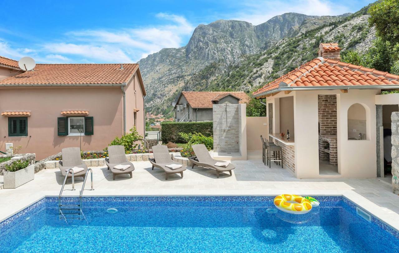 Apartments Mezini 11 Kotor Kültér fotó